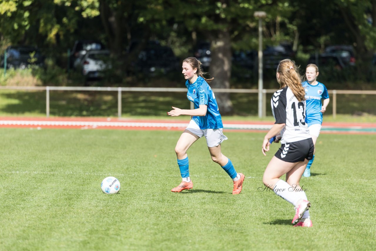 Bild 194 - wBJ VfL Pinneberg - Germania Schnelsen : Ergebnis: 15:1